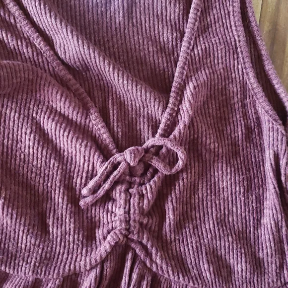 Maurice brownish red color sleeveless top size - Picture 3 of 9